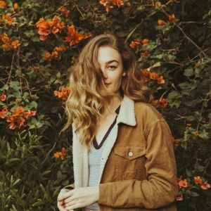 Brandy Melville Elisha Jacket Sherpa / Fur